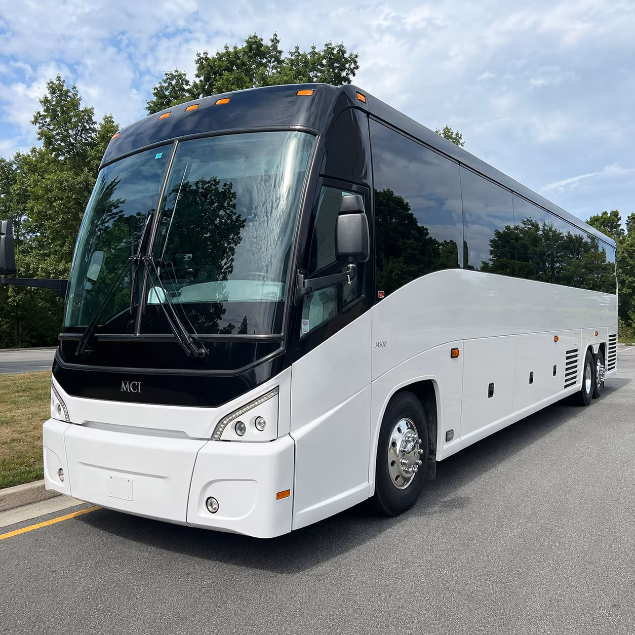 lewisville charter bus rentals for corporate campus commuters