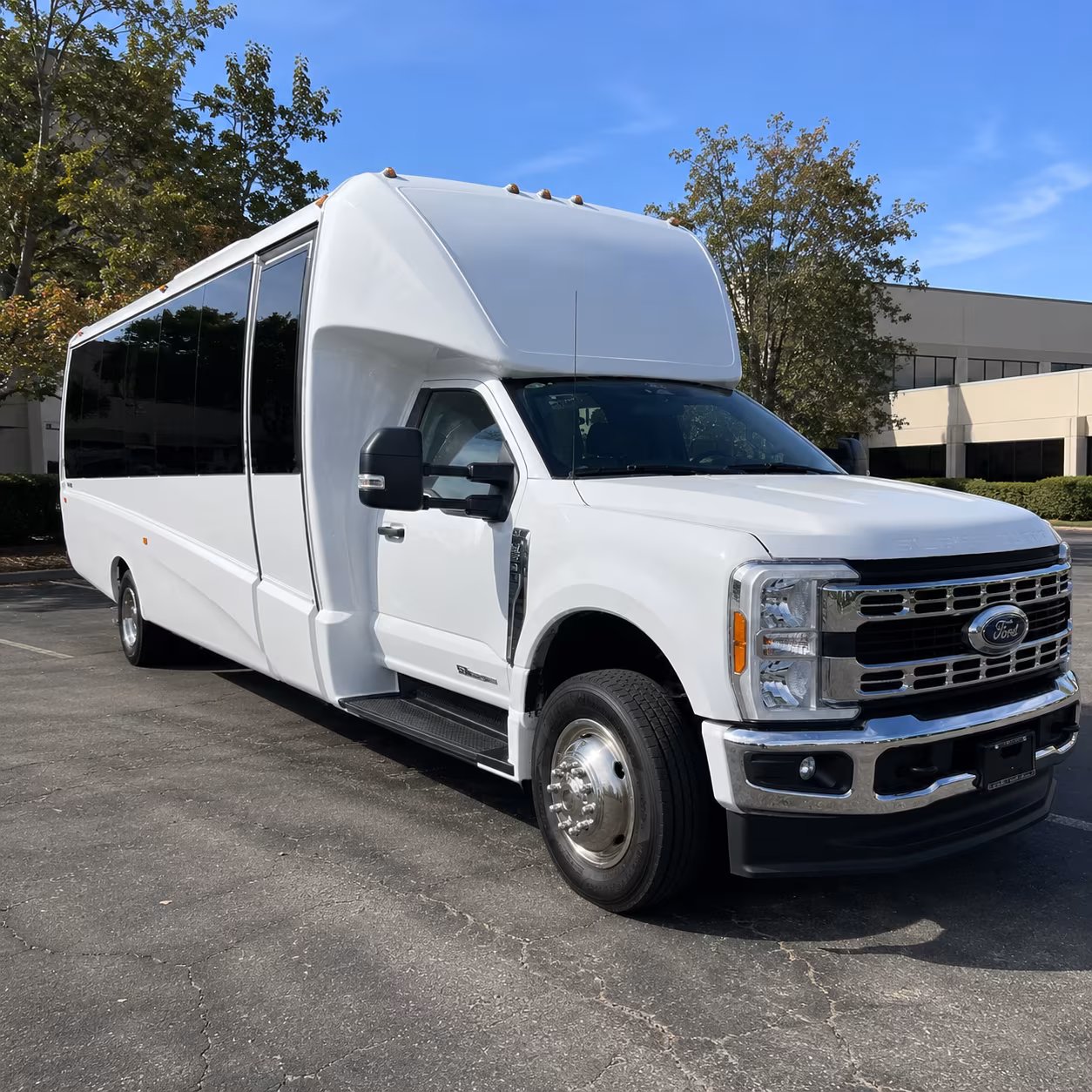 minibus wine tours from lewisville to smaller tasting rooms in flower mound and argyle