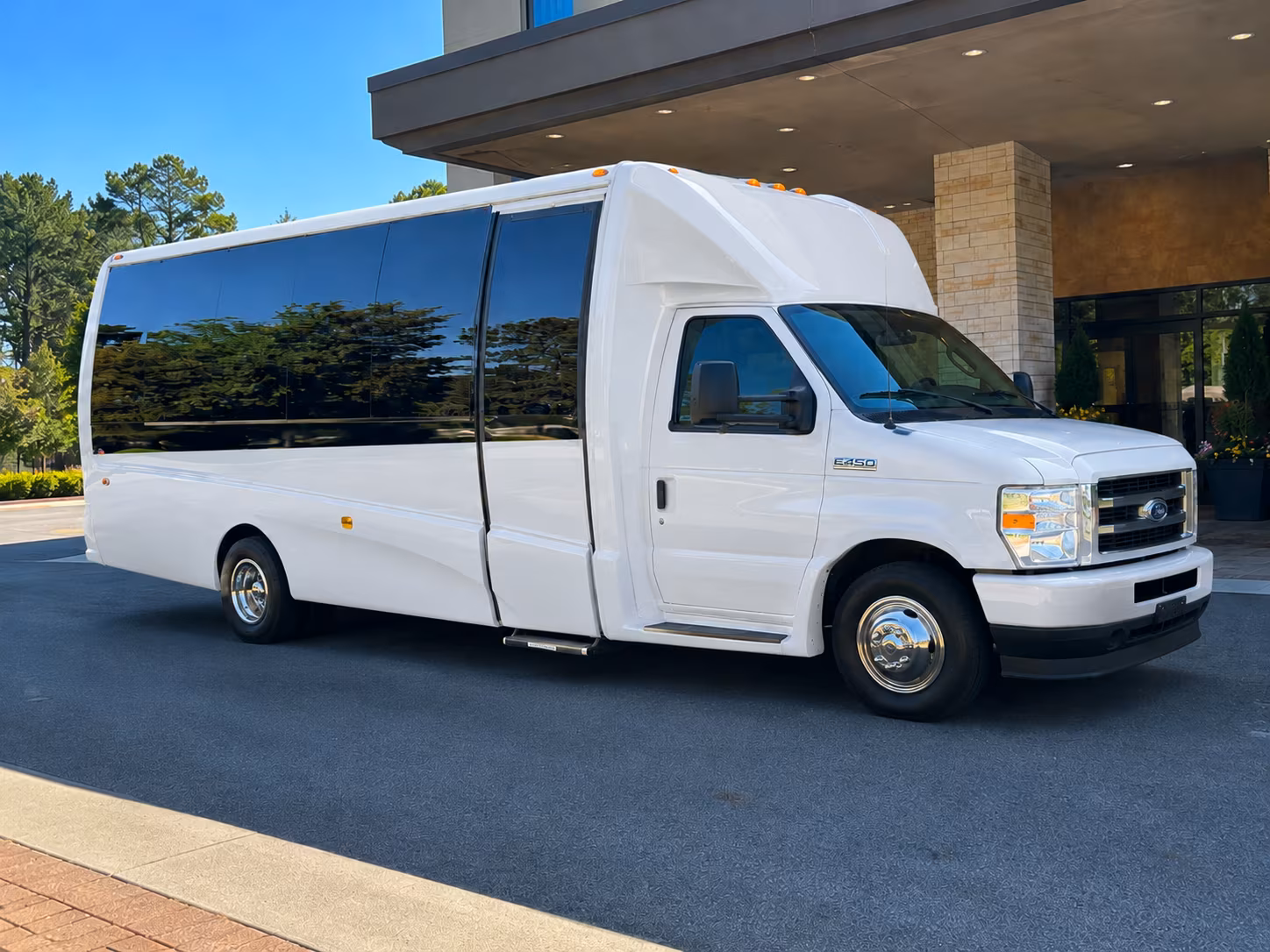 shuttle buses to dickies arena and fort worth concert events
